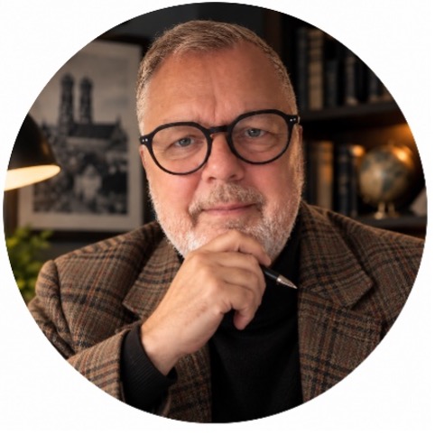 Peter Heinz, Autor historischer Kriminalromane